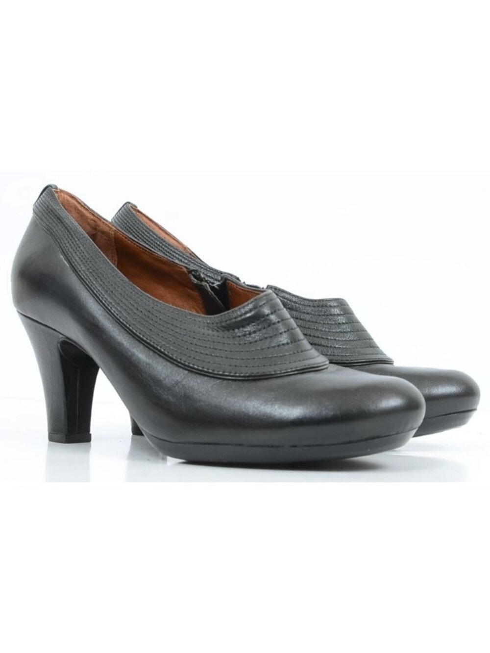Clarks Artisan Women's 6.5 Black Leather Shootie Block Heel Dress Office Shoes